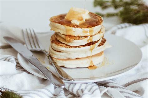 make-the-best-fluffy-pancakes-with-a-pancake-mix image