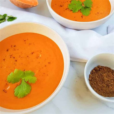 roasted-red-pepper-and-sweet-potato-soup-hint-of image