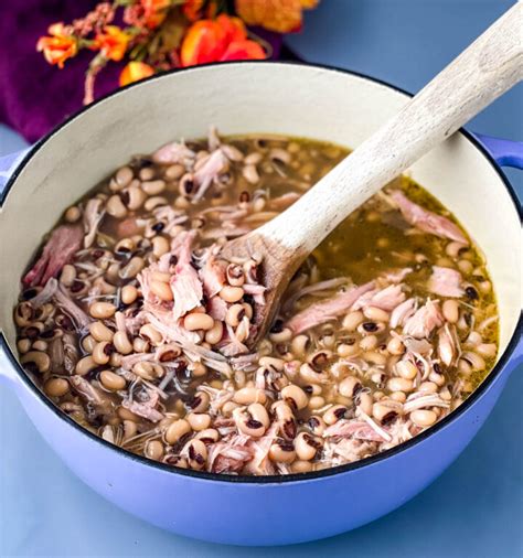southern-black-eyed-peas-with-smoked-turkey-stay image