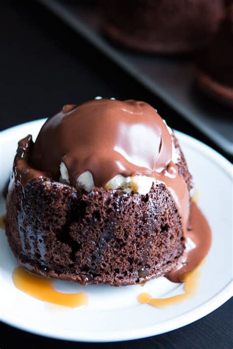 chocolate-molten-lava-cake-recipe-chilis-copycat image