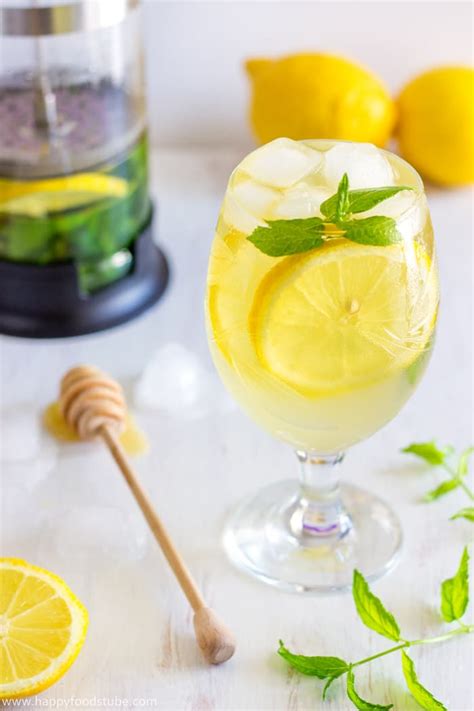 fresh-mint-and-lemon-iced-tea-recipe-happy-foods-tube image