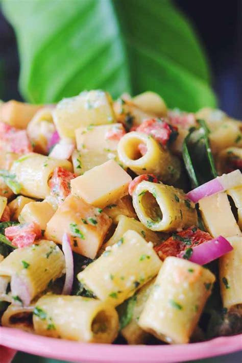 smoked-mozzarella-pasta-salad-grilled-cheese-social image