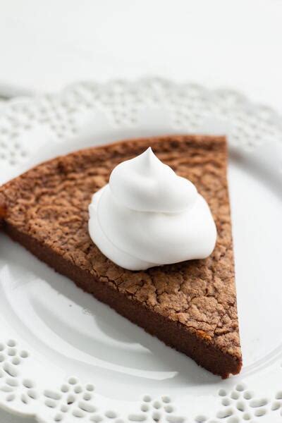 1950s-chocolate-mayonnaise-cake-recipelioncom image