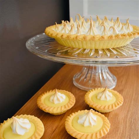 lemon-meringue-tart-condensed-milk image