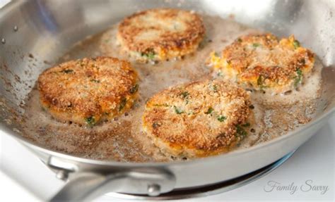 how-to-make-skillet-fried-salmon-patties-with-canned image
