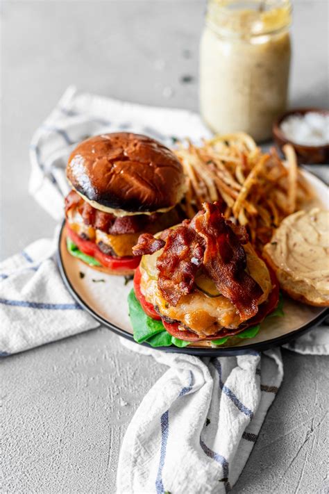bacon-lovers-smash-burger-recipe-with-bacon-aioli image