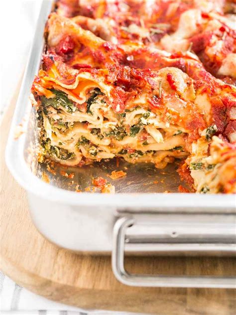 spinach-lasagna-recipe-vegetarian-lasagna-with-spinach image