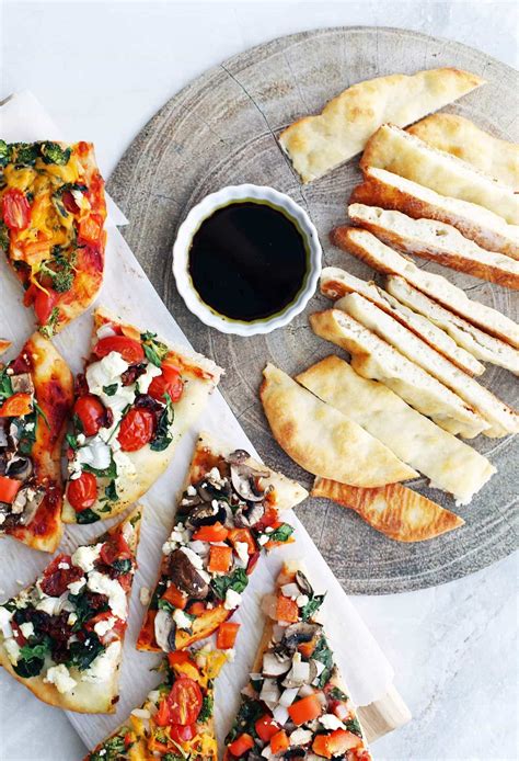 4-ingredient-baked-flatbread-plus-topping-ideas-yay image