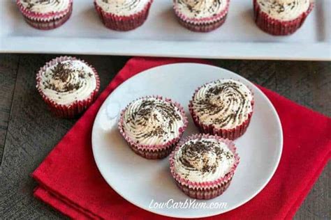 red-velvet-cheesecake-cupcakes-recipe-low-carb-yum image