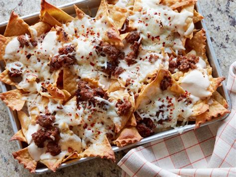 7-things-you-didnt-know-you-could-make-with-lasagna image