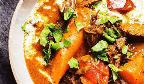 spicy-beef-stew-with-carrots-and-tomatoes-tried-and image