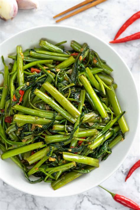 stir-fried-water-spinach-recipe-cooking-with-nart image