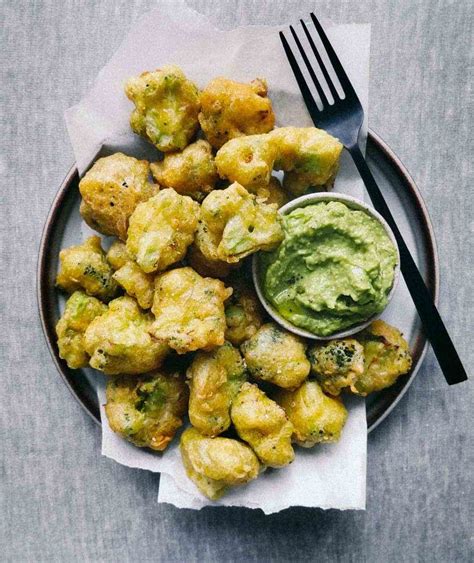 deep-fried-broccoli-vegan-recipe-with-easy-avocado image