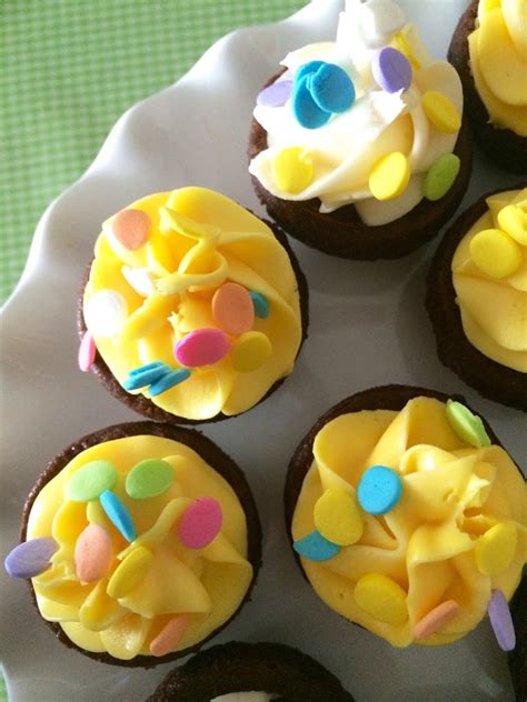 easter-brownie-bites-the-preppy-hostess image