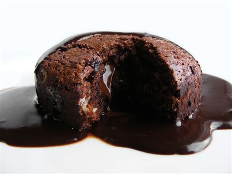 molten-chocolate-cake-wikipedia image