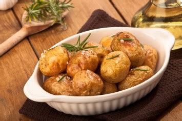 rosemary-potatoes-a-delicious-seasoned-potato image