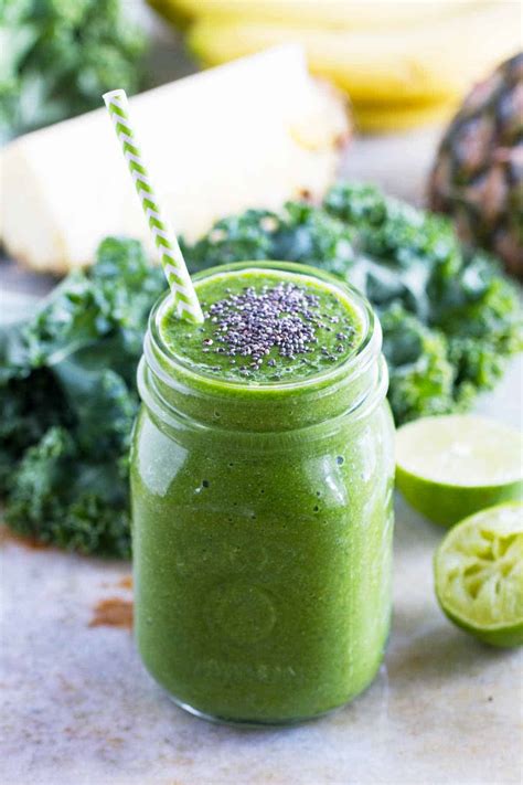 kale-smoothie-with-pineapple-and-banana-taste-and-tell image