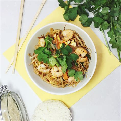 sweet-chilli-prawn-stir-fry-recipe-the-student-food image