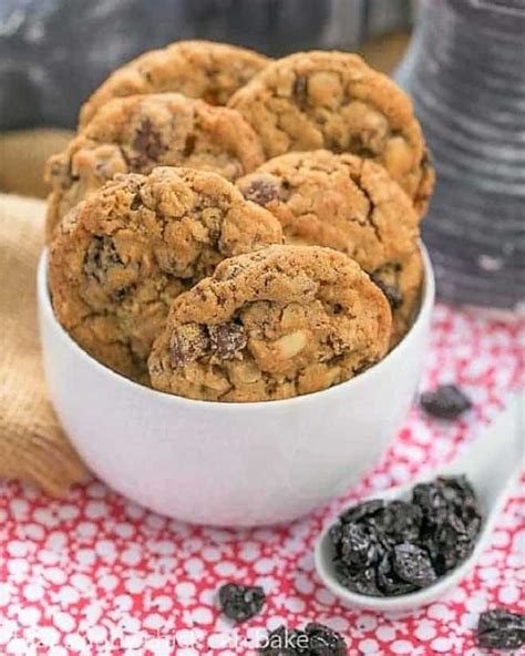 loaded-oatmeal-cookies-that-skinny image