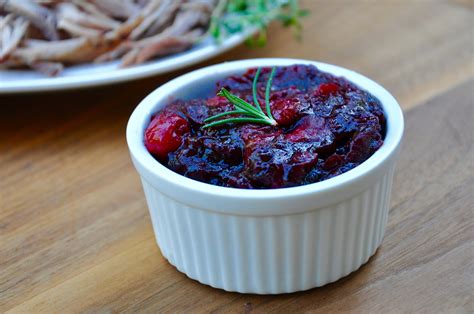 cranberry-orange-sauce-with-coconut-sugar-real image