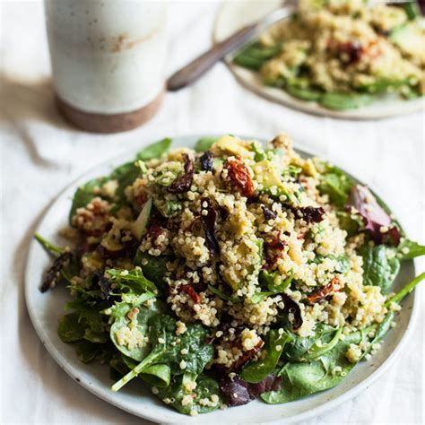 quinoa-blt-salad-with-shiitake-bacon-the-full-helping image