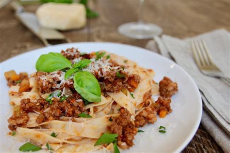 best-bolognese-sauce-ever-authentic-slow-cook image