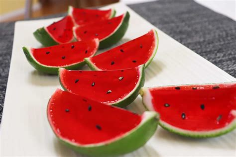 watermelon-lime-jello-shots-dont-touch-my-knife image
