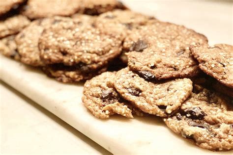 chocolate-chip-hemp-cookies-one-dozen image
