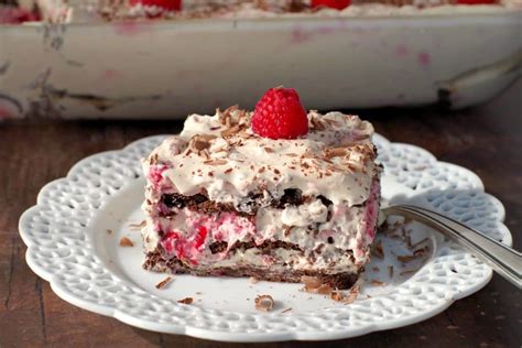 dulce-de-leche-chocolate-raspberry-icebox-cake image