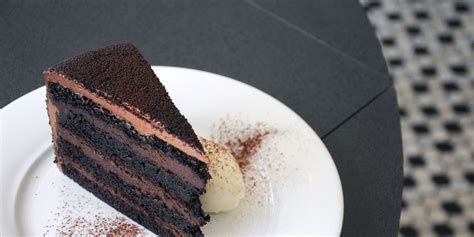 chocolate-cakes-that-prove-more-chocolate-is-always image