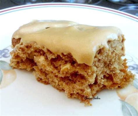 old-fashioned-oatmeal-cake-with-caramel-icing image