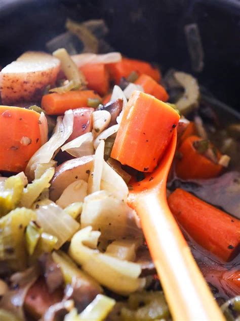 vegetables-in-the-crock-pot-easy-side-dish-pip-and-ebby image