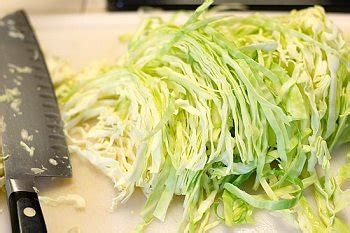 how-to-prepare-cabbage-with-vinegar-salad-easily-at-home image