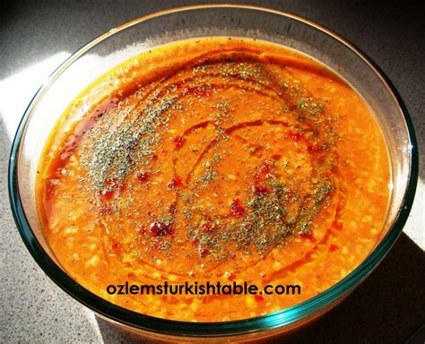ezo-gelin-corba-turkish-spicy-red-lentil-and-bulgur image