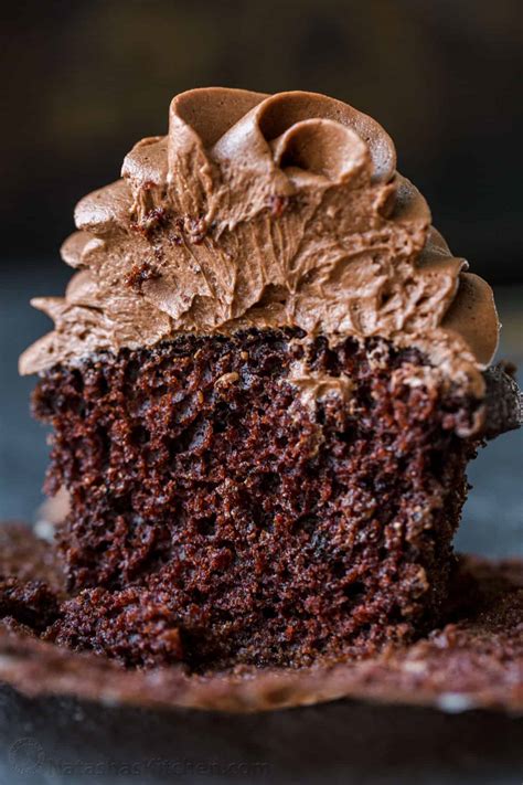 easy-chocolate-cupcake-recipe-video image