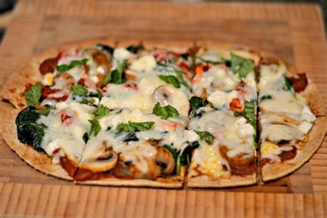 how-to-make-delicious-pizza-using-flatout-wraps image