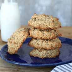 quaker-oats-vanishing-oatmeal-raisin-cookies image