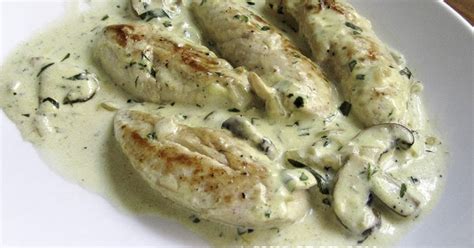chicken-with-tarragon-and-mushroom-sauce-a-glug image