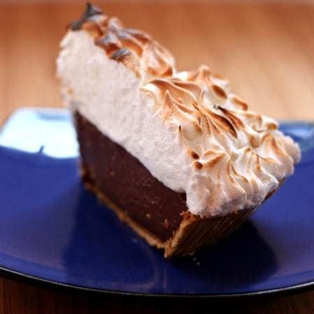 smores-pudding-pie-cupcakes-kale-chips image