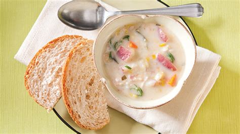 leek-potato-and-bacon-chowder-thrifty-foods image