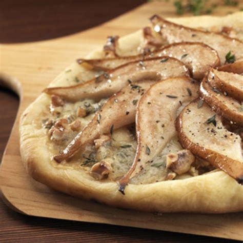 pear-gorgonzola-and-walnut-pizza-farm-flavor image