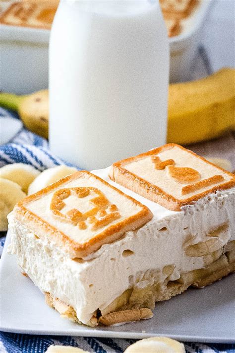 paula-deens-banana-pudding-love-bakes-good-cakes image