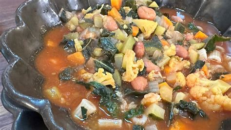 italian-style-vegetable-soup-recipe-rachael-ray-show image