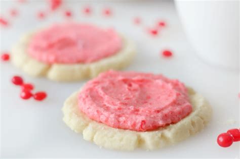cinnamon-red-hots-sugar-cookies-video-gluesticks-blog image