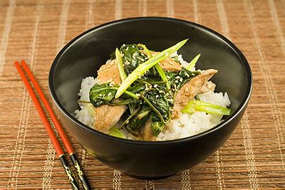 pork-spinach-stir-fry-greedy-gourmet-food-travel image