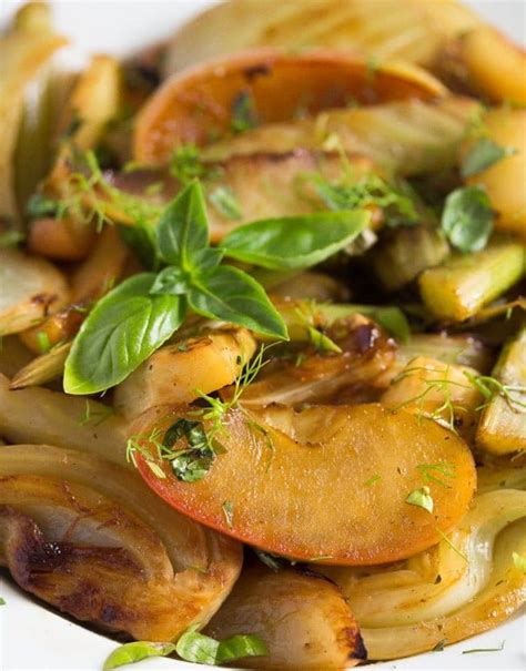 braised-fennel-with-apples image