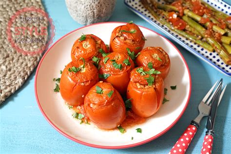 baked-tomato-dolma-recipe-turkish-style-cooking image