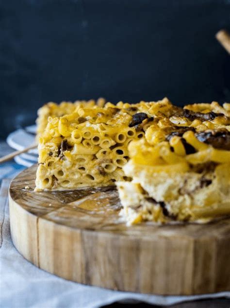 ultimate-comfort-food-macaroni-and-cheese-cake image