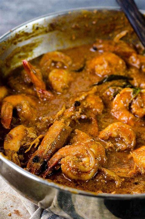 authentic-sri-lankan-prawn-curry-shrimp-curry image