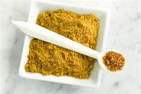 what-is-curry-powder-the-spruce-eats image